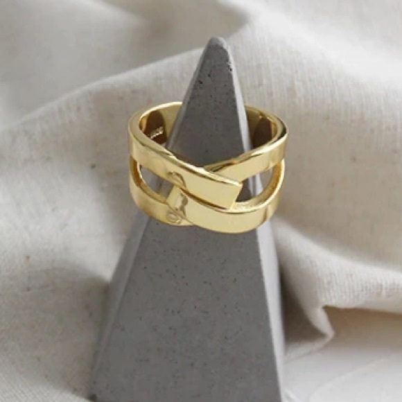 💛Insta gold plated twisted ring - Picture 5 of 5